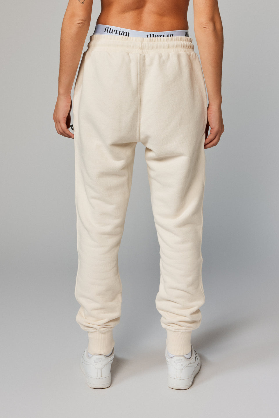 Untamable Joggers - White