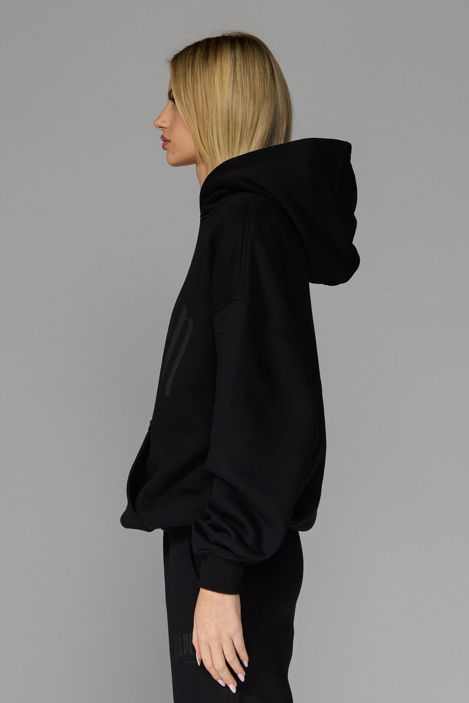 Illyrian Signature Hoodie - Black