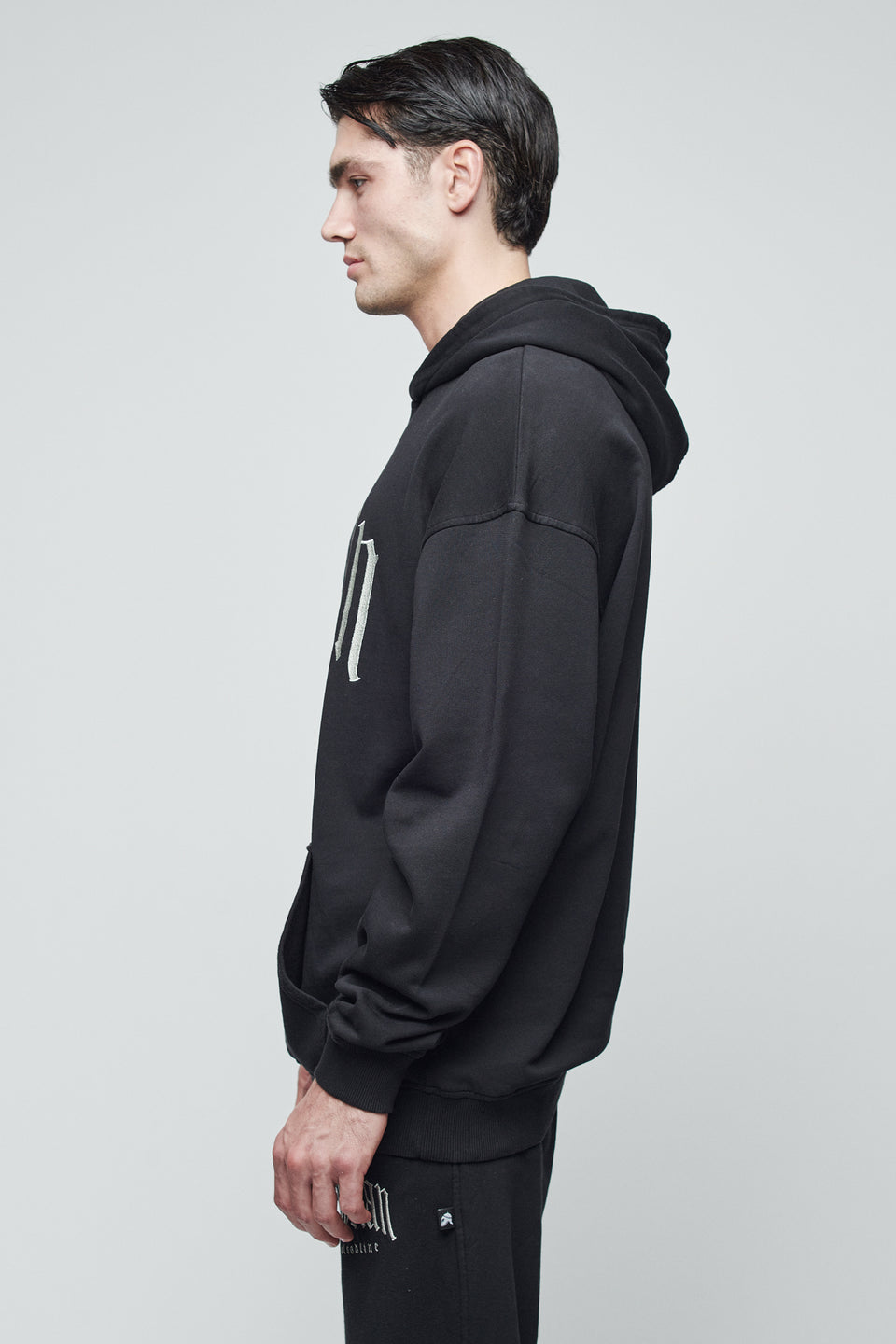Illyrian Signature Hoodie - Washed Black