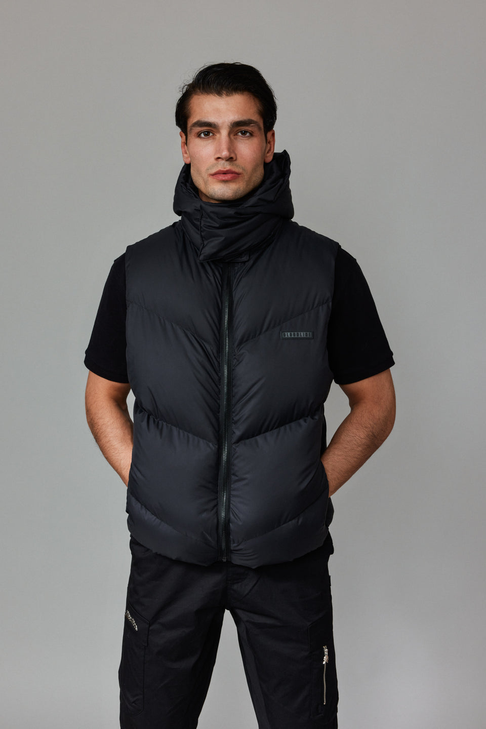 Bloodline Zipped Vest - Black