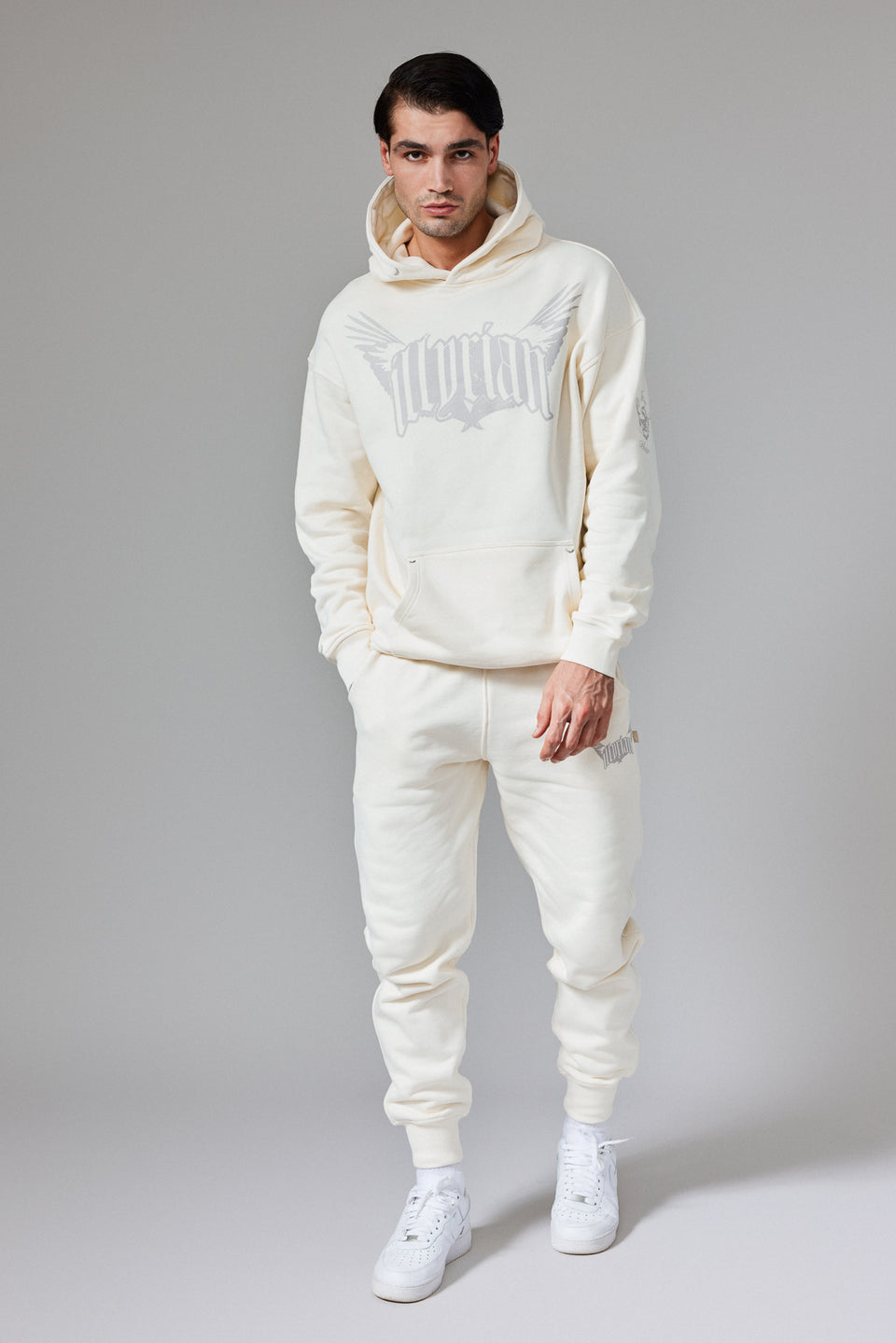 Illyrian Wings Joggers - White