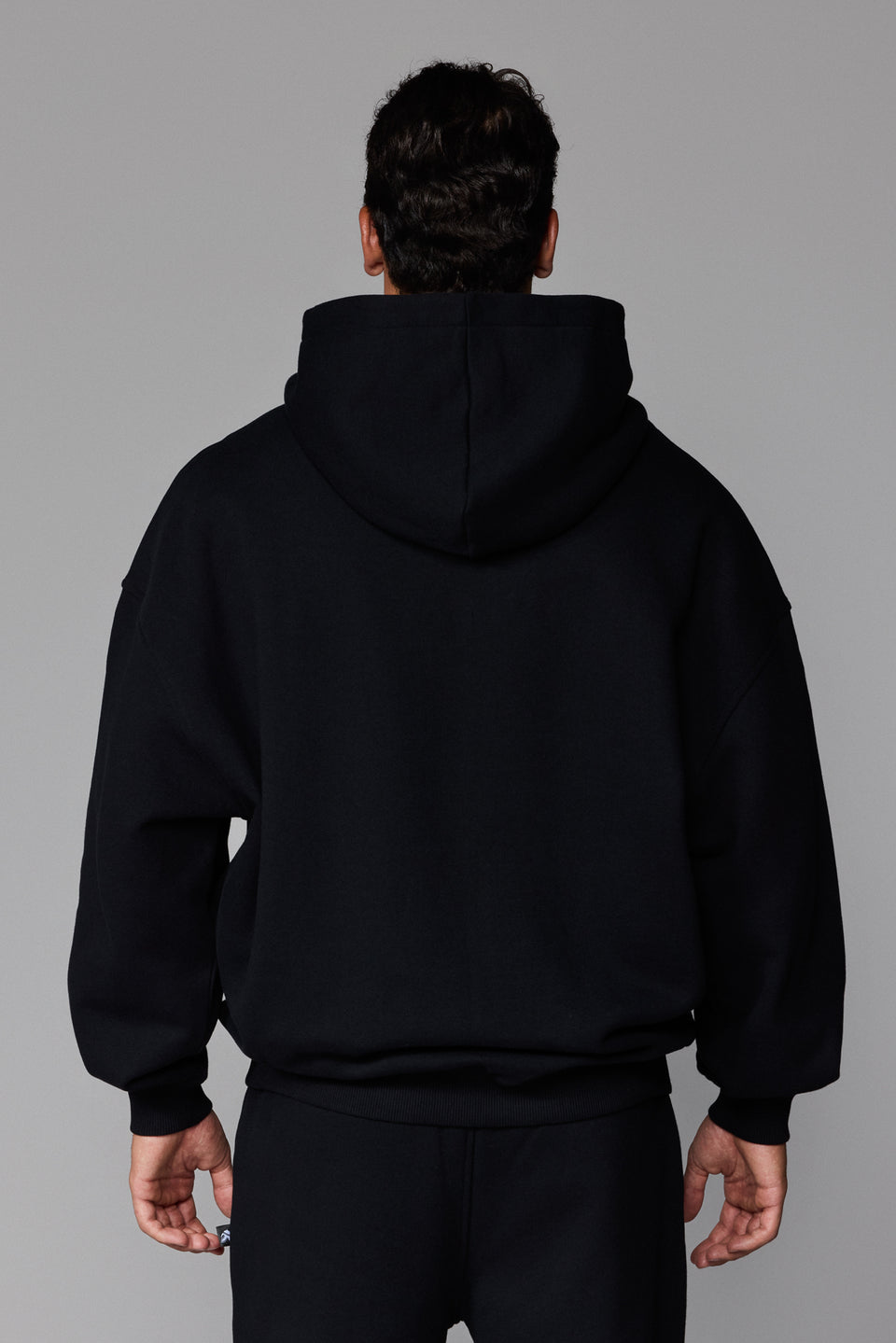 Illyrian AW26 Zipped Hoodie - Black