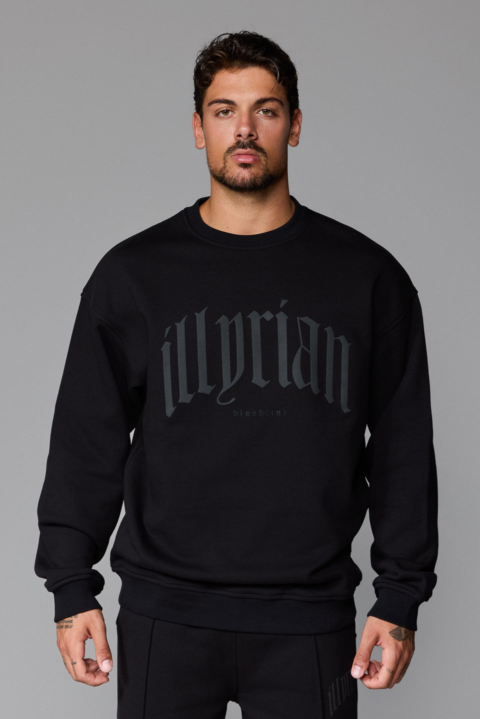 Illyrian Signature Sweater - Black
