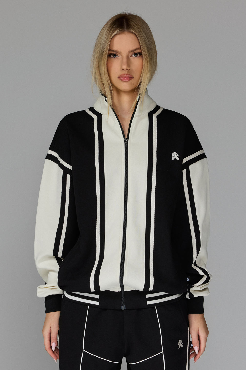 Culture Zipped Jacket - Black