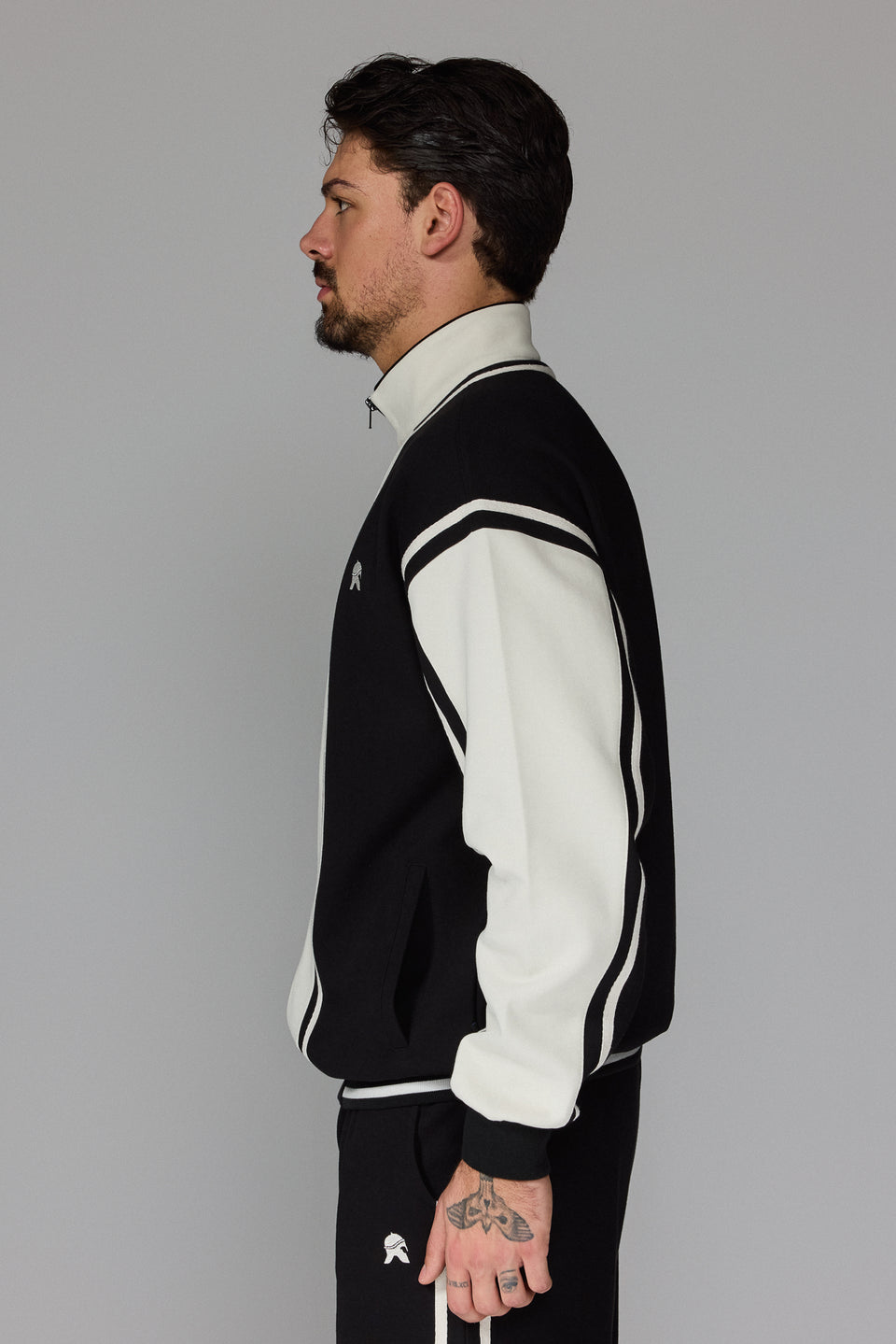 Culture Zipped Jacket - Black