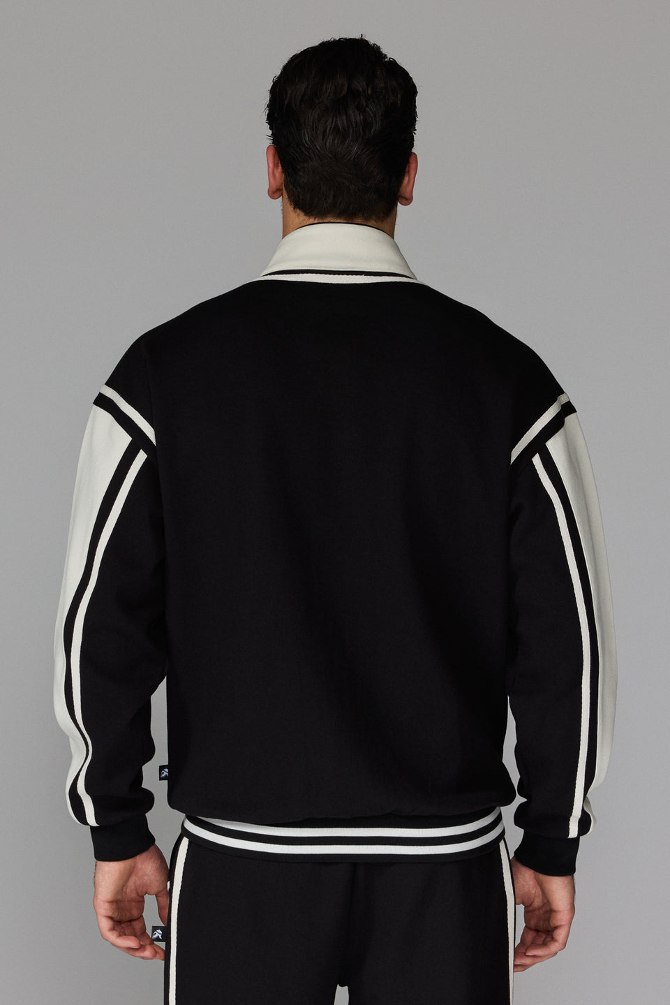 Culture Zipped Jacket - Black