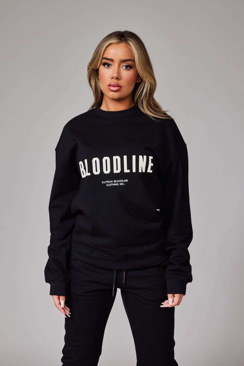 The Bloodline Sweater - Black